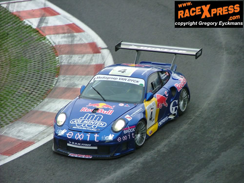 De Red Bull Porsche reed een zeer sterke wedstrijd